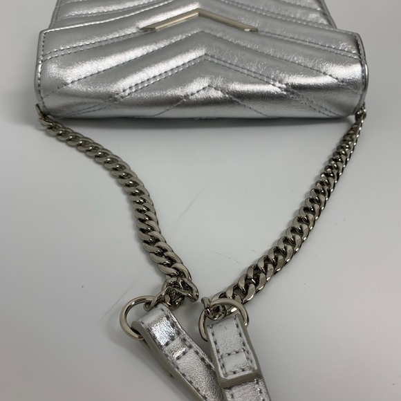 Express Mini Quilted faux vegan leather Crossover crossbody Bag - Picture 6 of 12